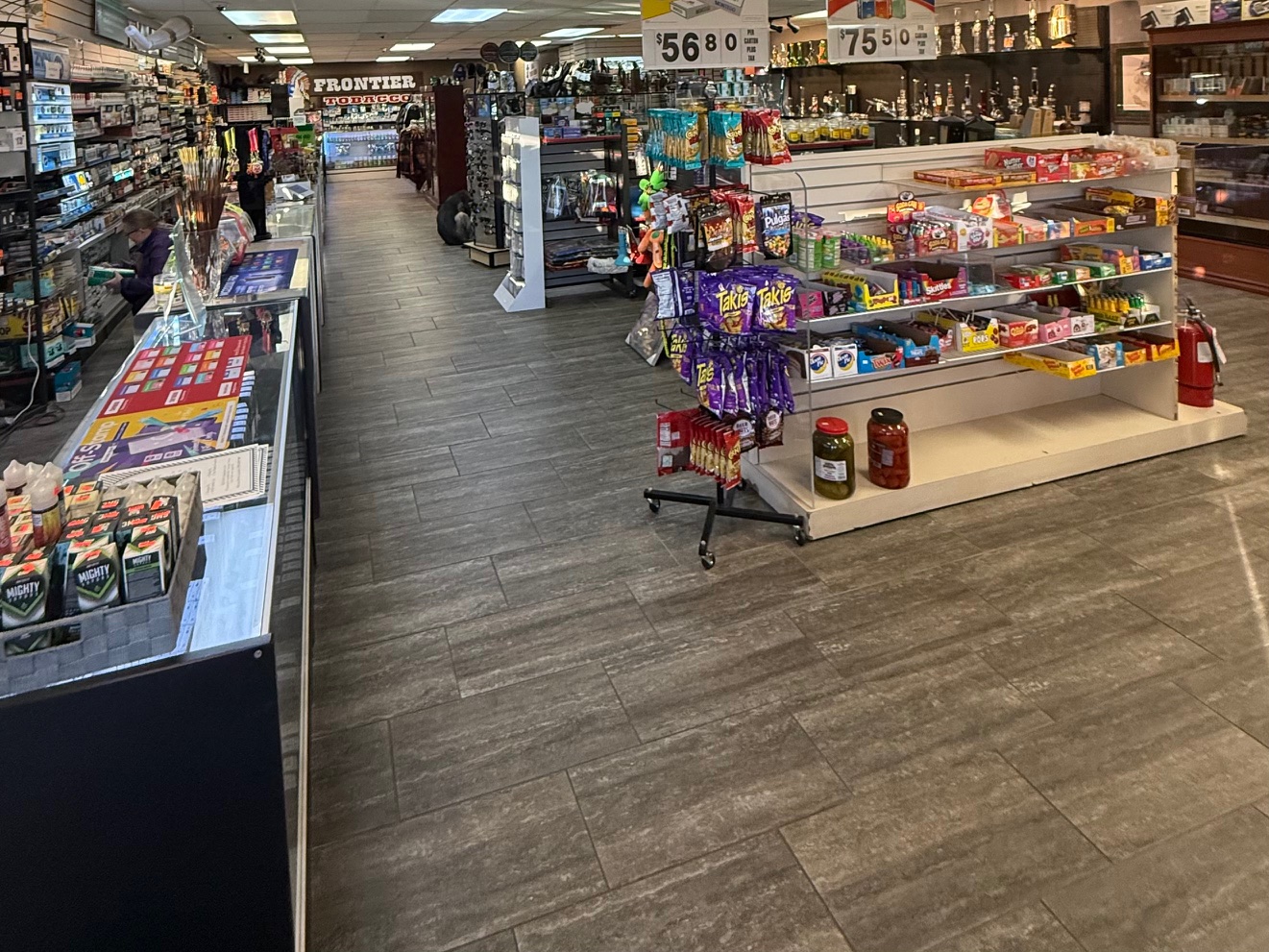 Roll-your-own and pipe tobacco aisle with bagging station